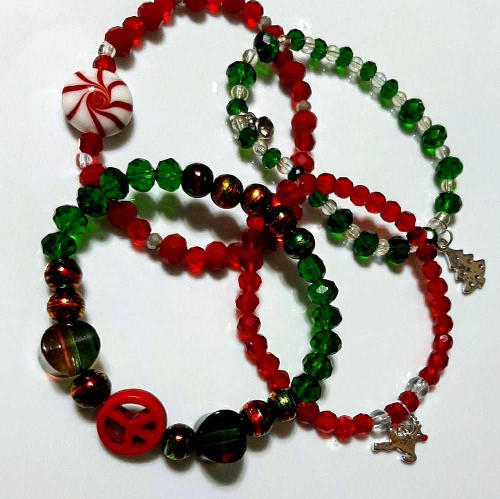 Christmas Beaded Charm Bracelet Stack - image 1